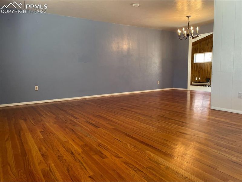 1027 Adams Dr, Colorado Springs, CO 80904