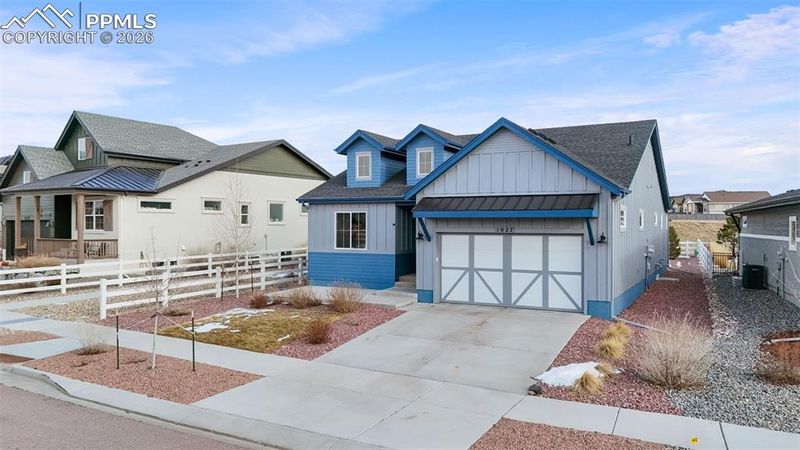 1027 Seabiscuit Dr, Colorado Springs, CO 80921