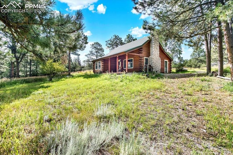 10275 Walker Rd, Colorado Springs, CO 80908