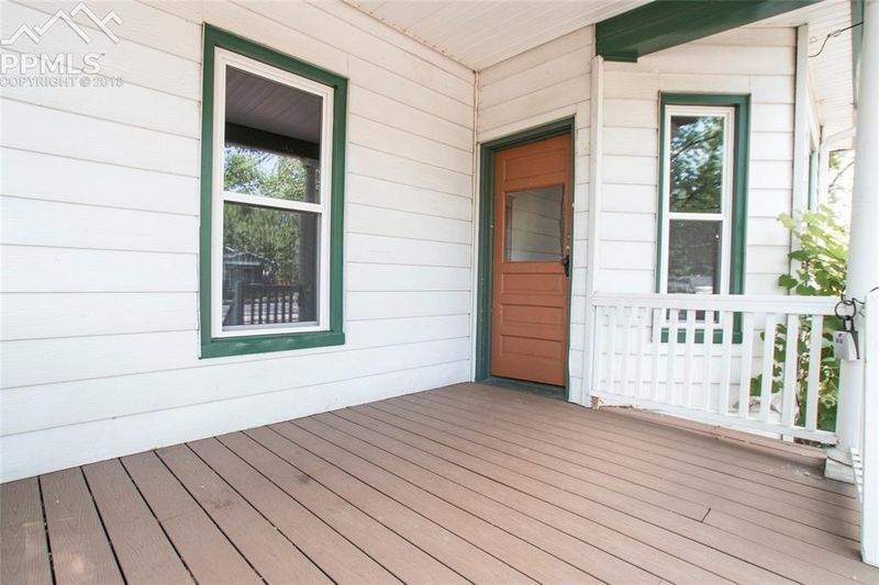 103 W Cheyenne Rd, Colorado Springs, CO 80906