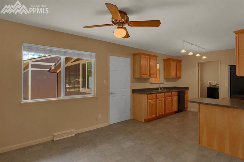 103 Cornell St, Colorado Springs, CO 80911