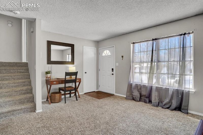 103 Frost Ln, Colorado Springs, CO 80916