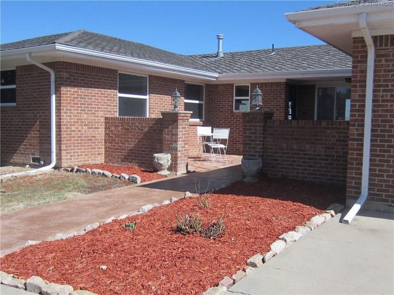 10300 Rolling Ridge Rd, Colorado Springs, CO 80925