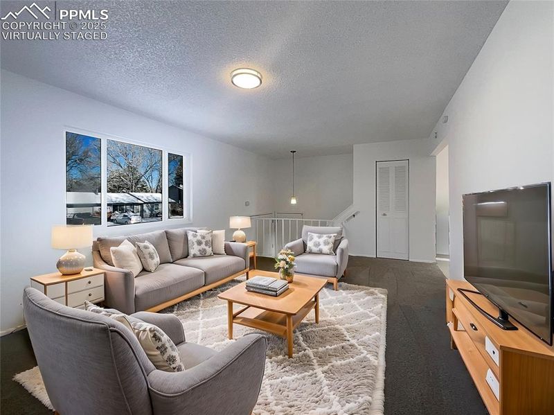 1031 Drury Ln, Colorado Springs, CO 80911