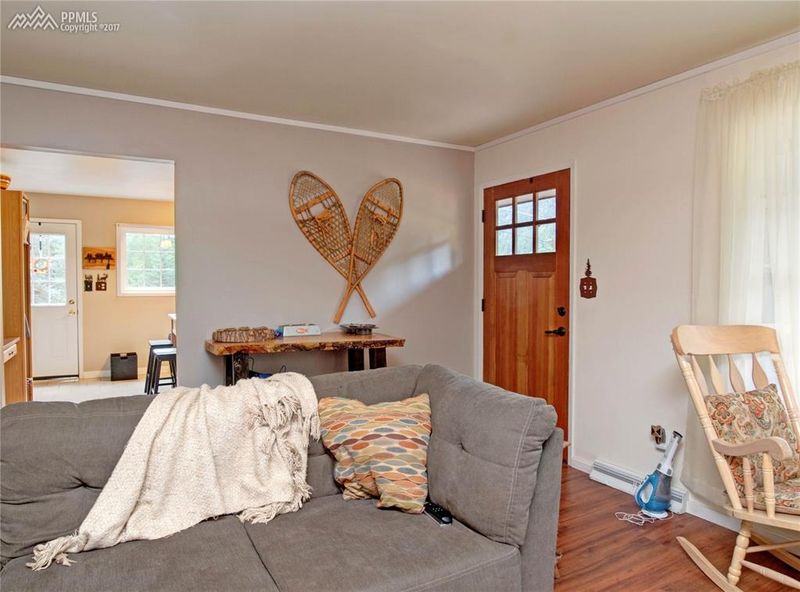 10312 El Paso Ave, Green Mountain Falls, CO 80819