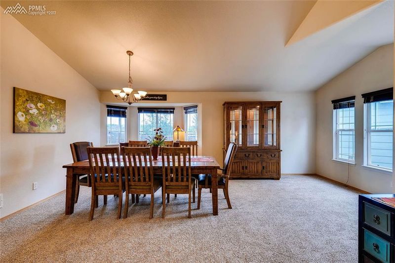 10315 Honeytree Ct, Fountain, CO 80817