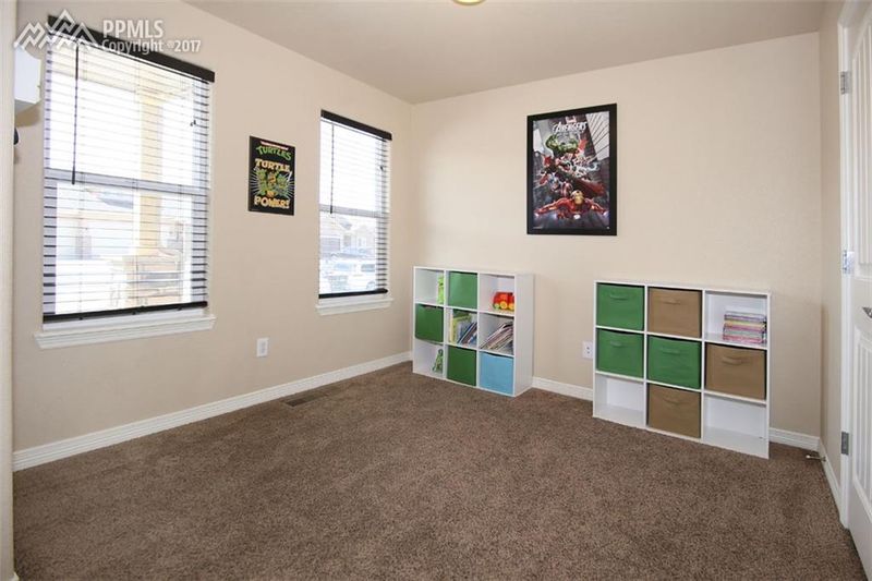 10322 Abrams Dr, Colorado Springs, CO 80925