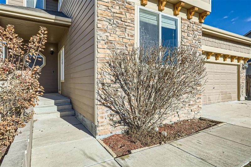 10330 Declaration Dr, Colorado Springs, CO 80925