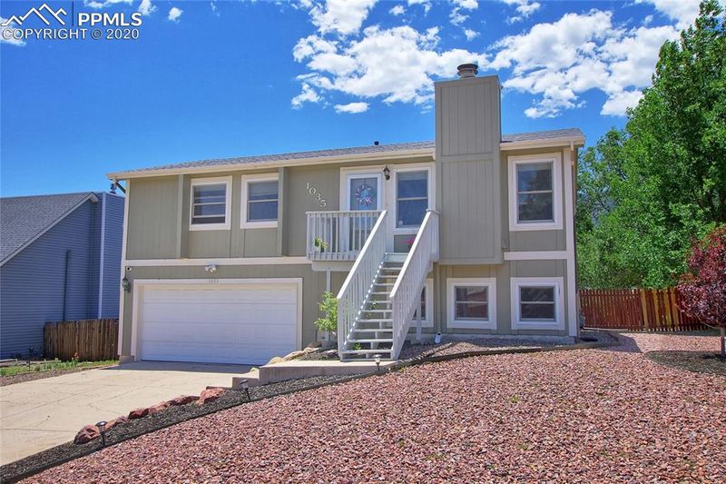 1035 Crosstrail Dr, Colorado Springs, CO 80906