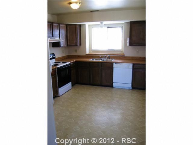 1035 Mazatlan Cir #A-D, Colorado Springs, CO 80910