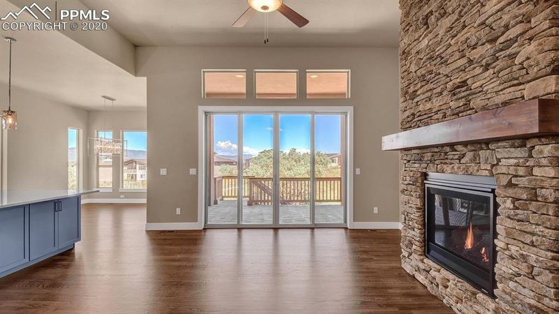 10352 Stagecoach Park Ct, Colorado Springs, CO 80924
