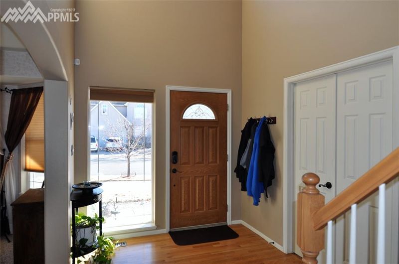 1036 Hillside Oaks Pl, Colorado Springs, CO 80921