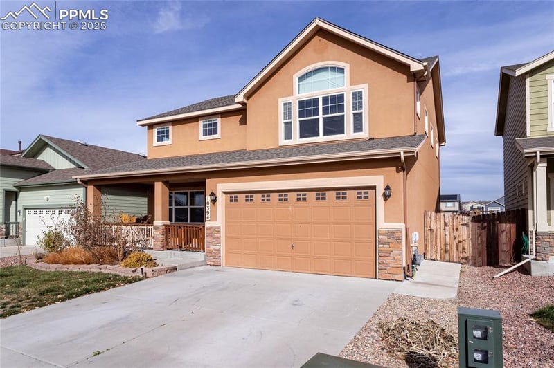 10394 Abrams Dr, Colorado Springs, CO 80925