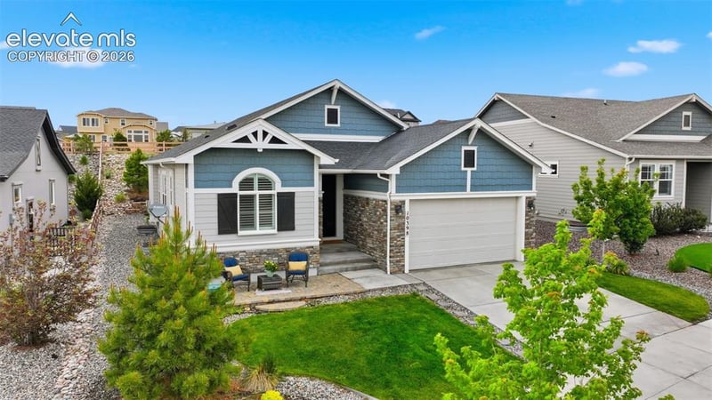10398 Sharon Springs Dr, Colorado Springs, CO 80924