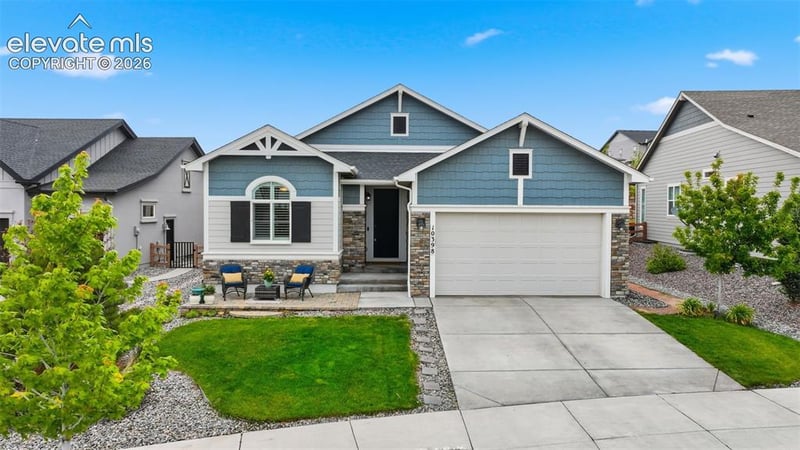 10398 Sharon Springs Dr, Colorado Springs, CO 80924