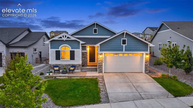 10398 Sharon Springs Dr, Colorado Springs, CO 80924