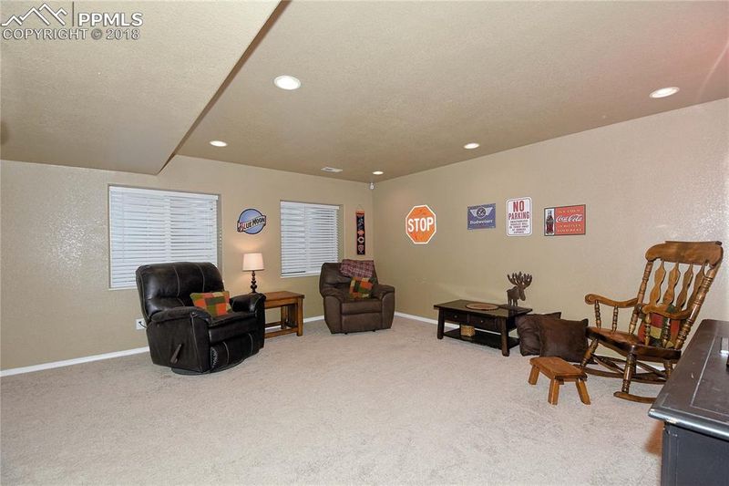 10406 Silver Stirrup Dr, Colorado Springs, CO 80925