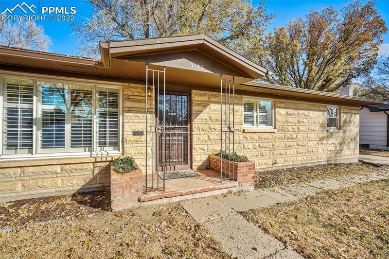 1042 E Jefferson St, Colorado Springs, CO 80907