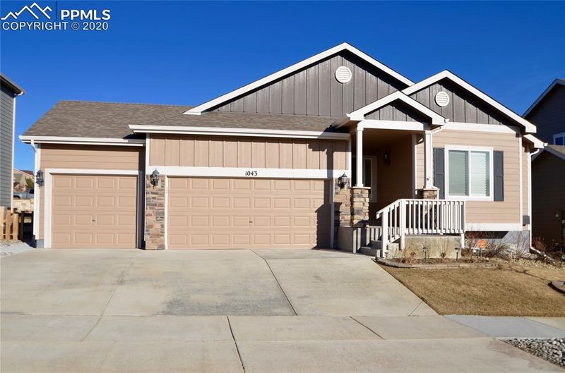 1043 Deschutes Dr, Colorado Springs, CO 80921