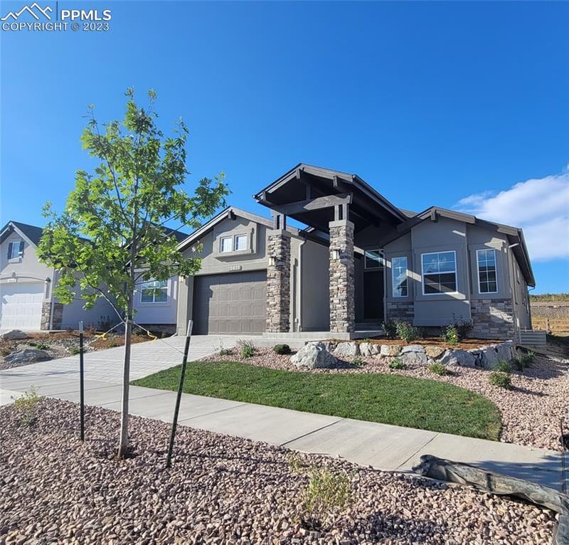 10435 Finn Dr, Colorado Springs, CO 80924