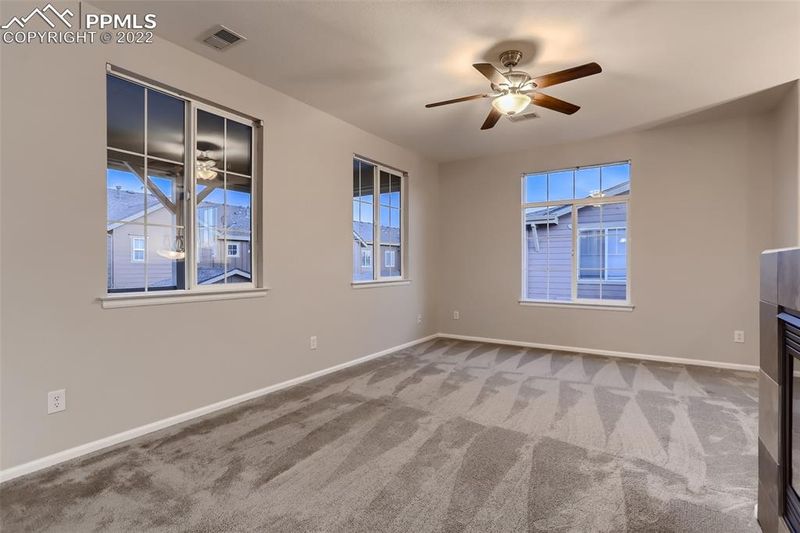 10440 Truckee St #A, Commerce City, CO 80022