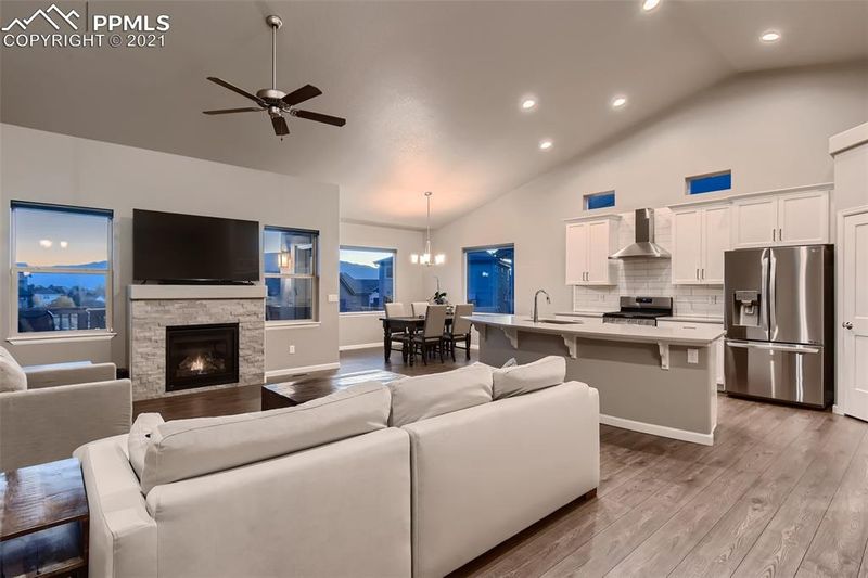 10454 Kelowna Vw, Colorado Springs, CO 80908
