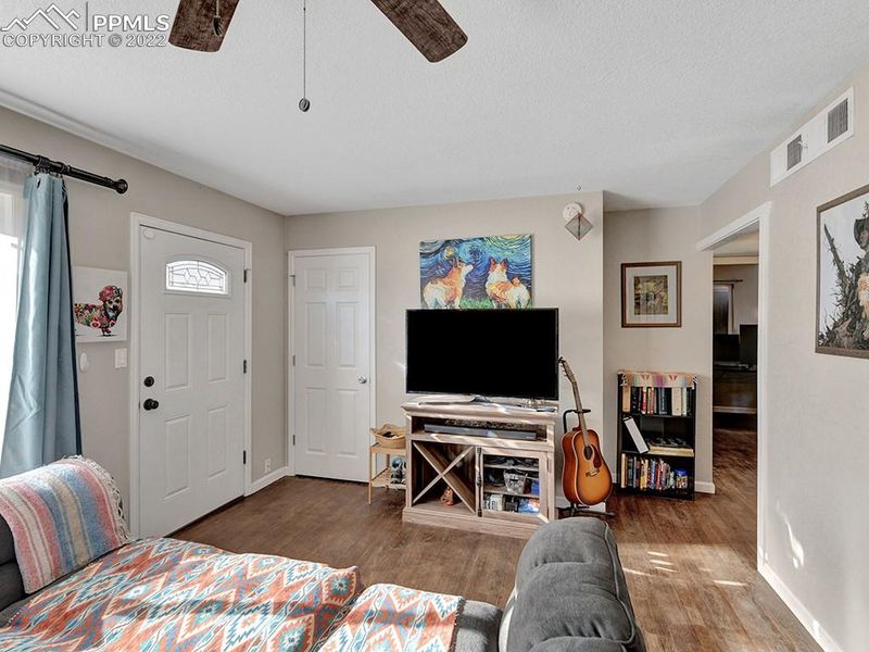 1046 Florence Ave, Colorado Springs, CO 80905