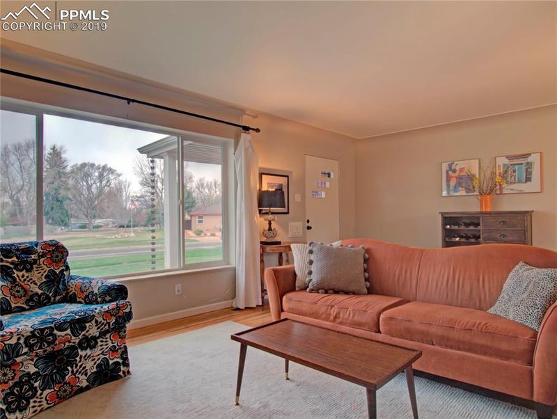1046 E Monroe St, Colorado Springs, CO 80907
