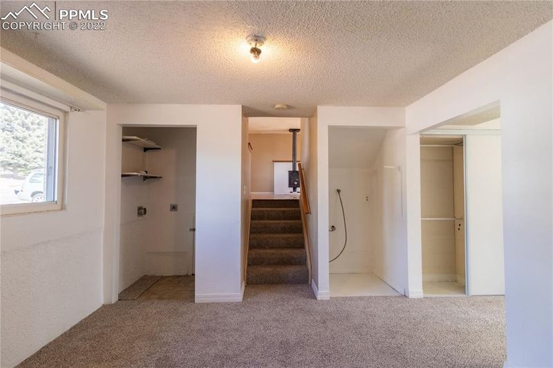 1047 Doyle Pl, Colorado Springs, CO 80915