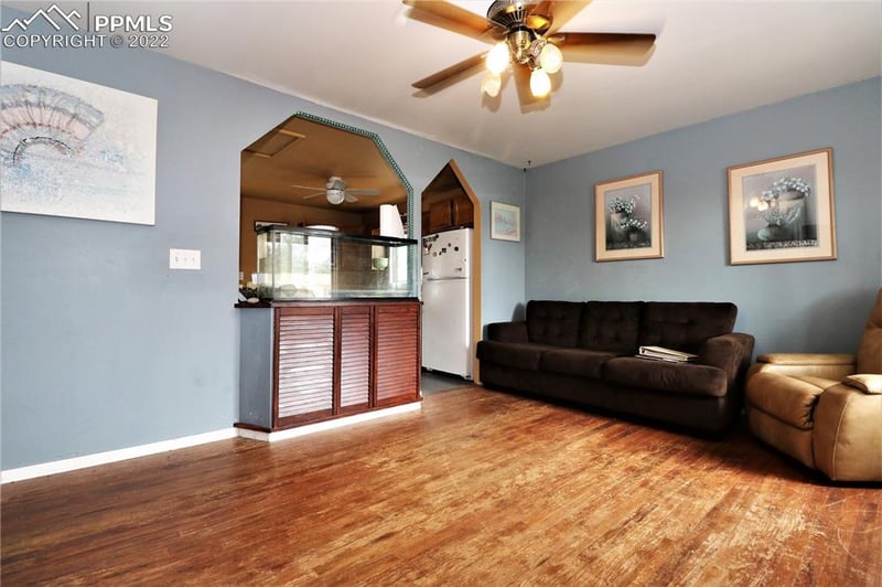 1047 Montrose Ave, Colorado Springs, CO 80905