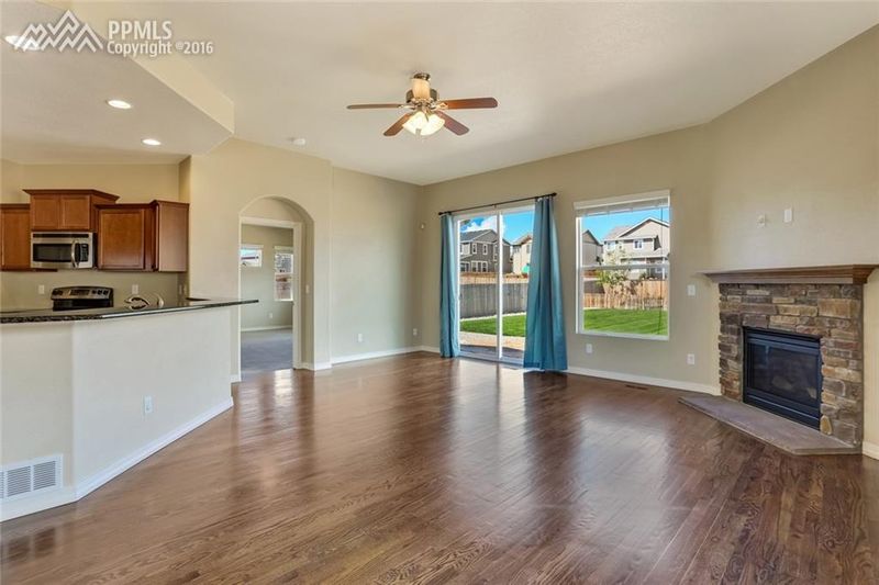 10478 Mt Columbia Dr, Peyton, CO 80831