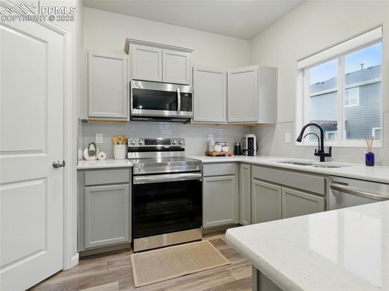 10488 Castor Dr, Colorado Springs, CO 80925