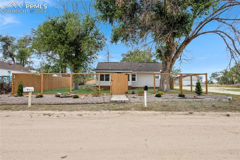 105 Adams St, Simla, CO 80835