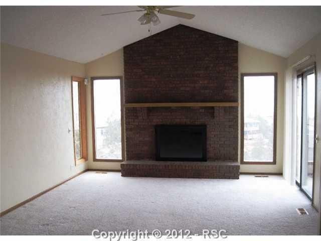 105 Bevers Pl, Manitou Springs, CO 80829
