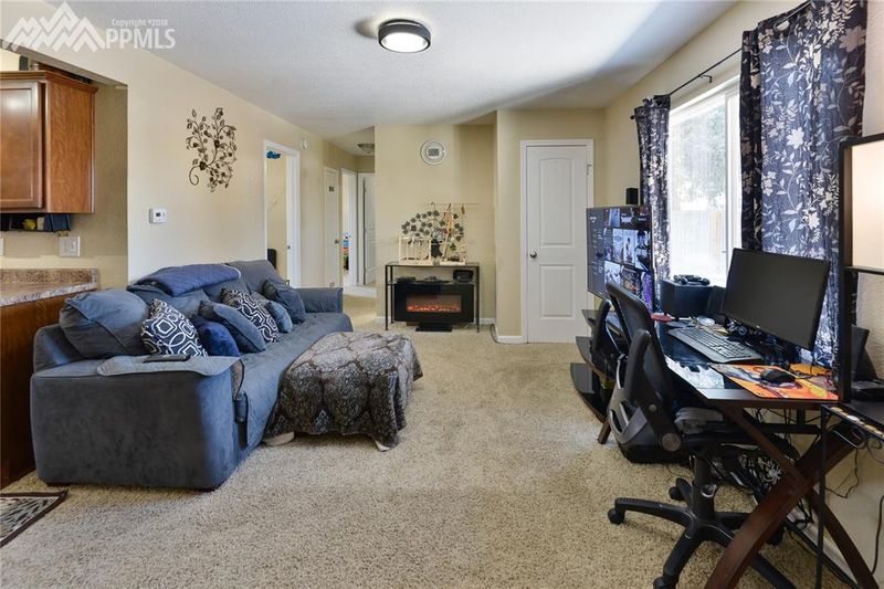 105 Leta Dr, Colorado Springs, CO 80911