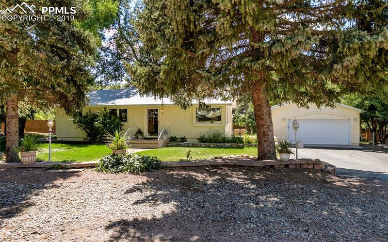 1050 Mohawk Dr, Colorado Springs, CO 80904