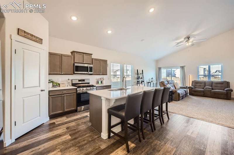 10504 Kalama Dr, Colorado Springs, CO 80925