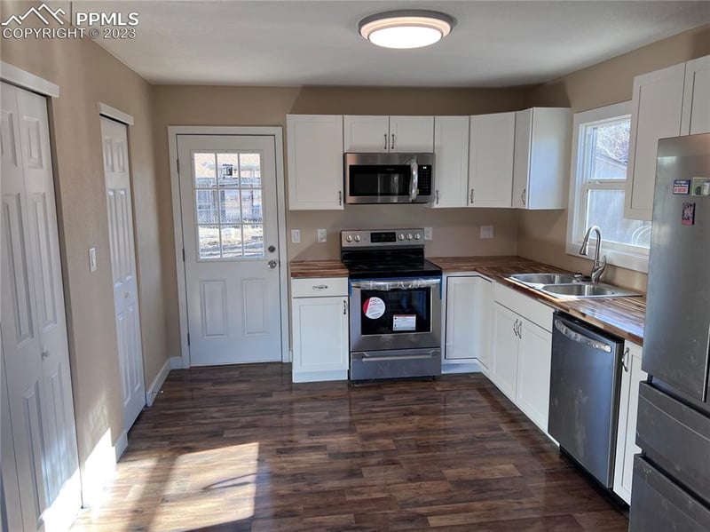 1051 Montrose Ave, Colorado Springs, CO 80905