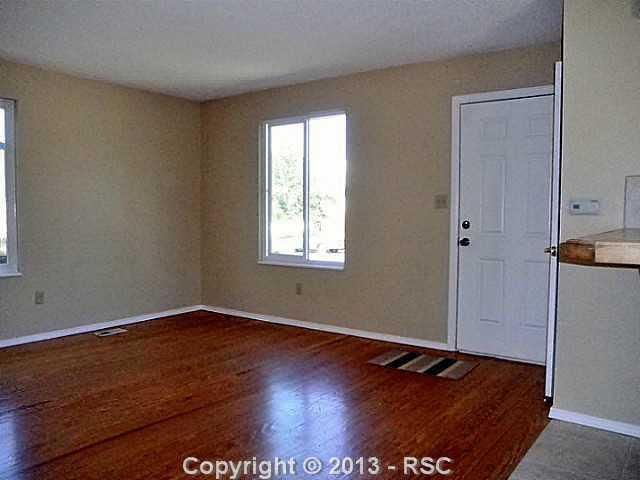 1055 Keith Dr, Colorado Springs, CO 80916
