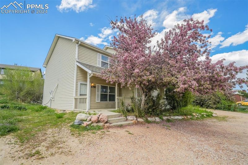 1058 Yuma St, Colorado Springs, CO 80909