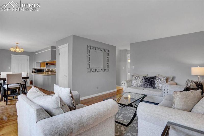 106 Ithaca St, Colorado Springs, CO 80911