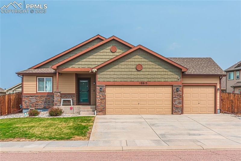 10615 Abrams Dr, Colorado Springs, CO 80925