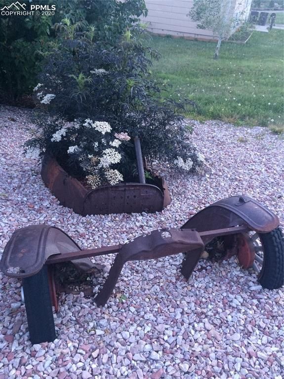 10615 Double D Rd, Fountain, CO 80817