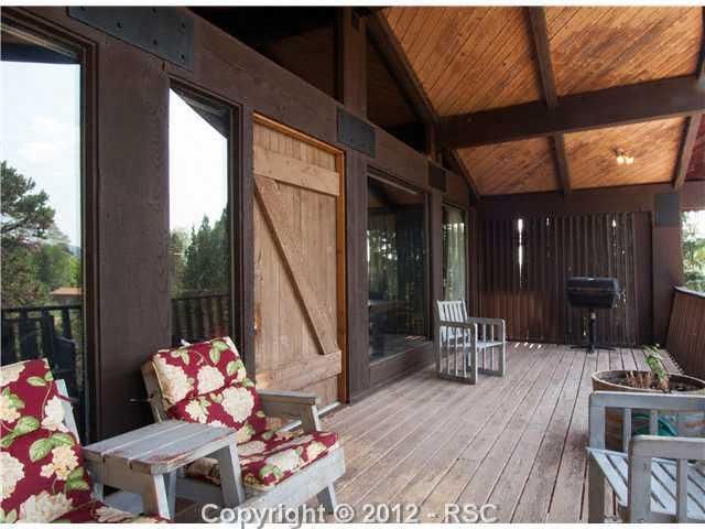 1062 Valley Rd, Colorado Springs, CO 80904
