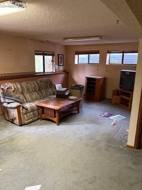 1065 Allegheny Dr, Colorado Springs, CO 80919