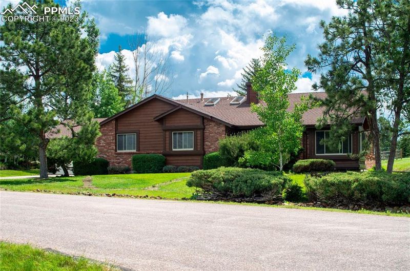 1065 Knollwood Cir, Monument, CO 80132