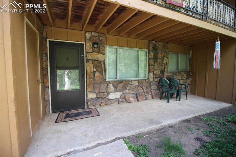 10660 El Paso Trl, Green Mountain Falls, CO 80819