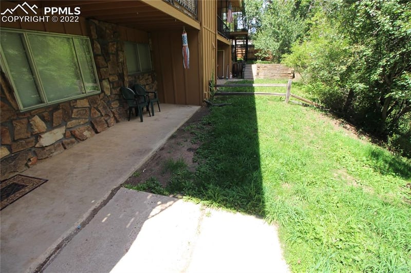 10660 El Paso Trl, Green Mountain Falls, CO 80819