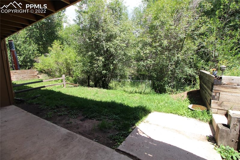 10660 El Paso Trl, Green Mountain Falls, CO 80819