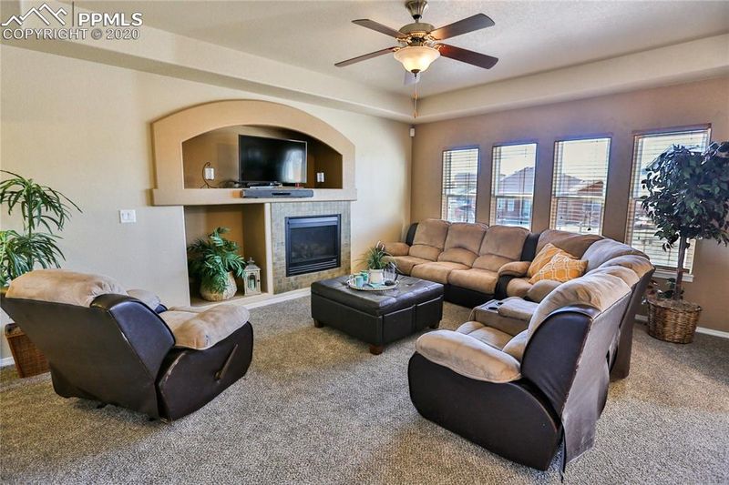 10660 Ross Lake Dr, Peyton, CO 80831